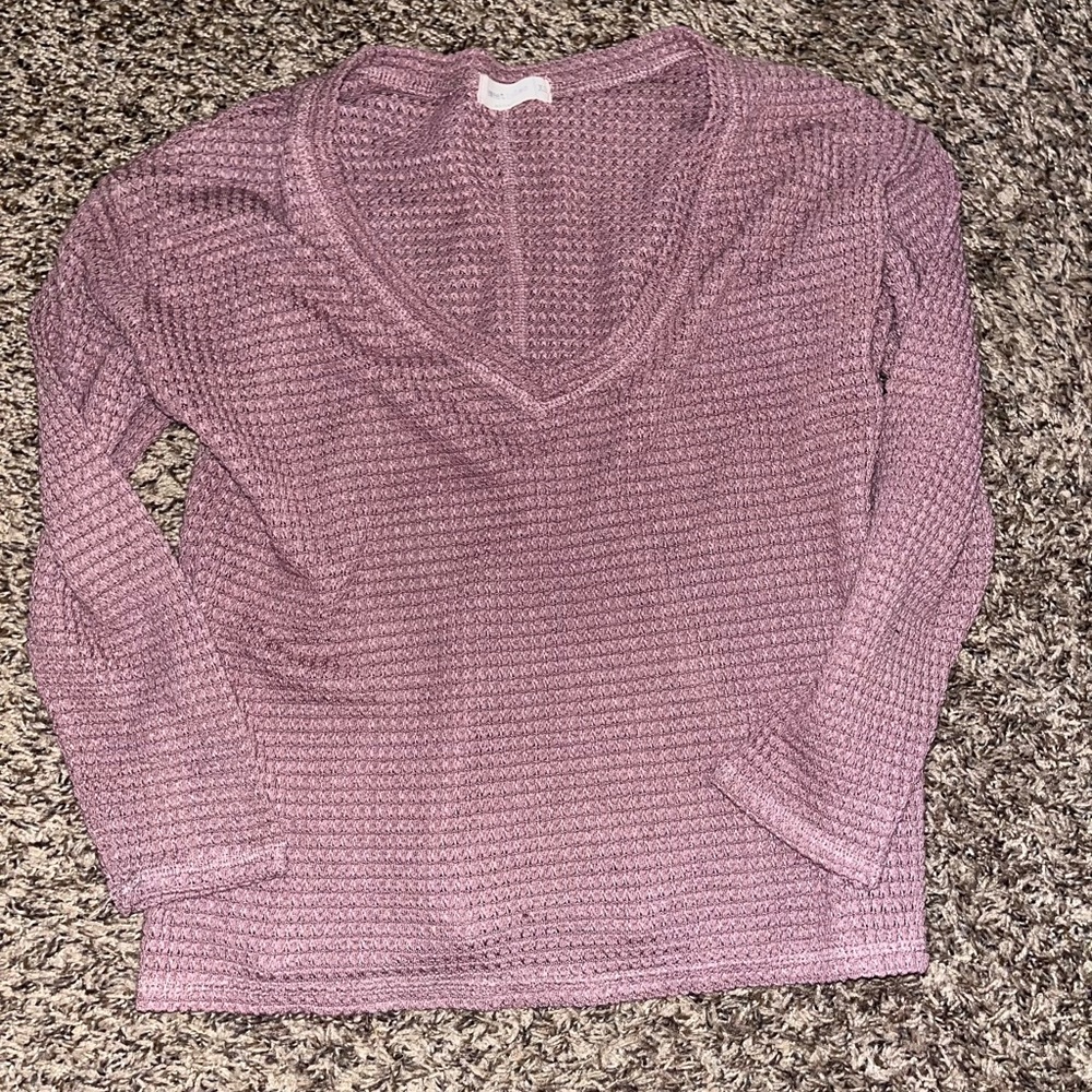 Pink thin soft sweater.